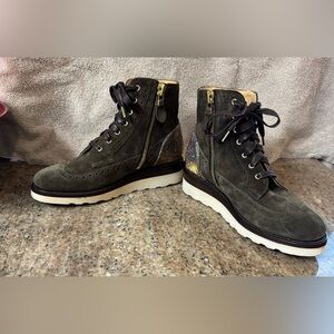 Stylish Woman’s Suede Boots